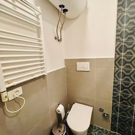 Theoffice - Stylish In Perfect Location Apartment Tirana